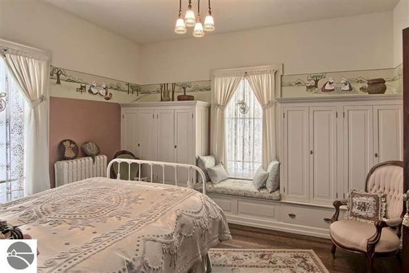 230 Wellington Street, Traverse City, MI 49686